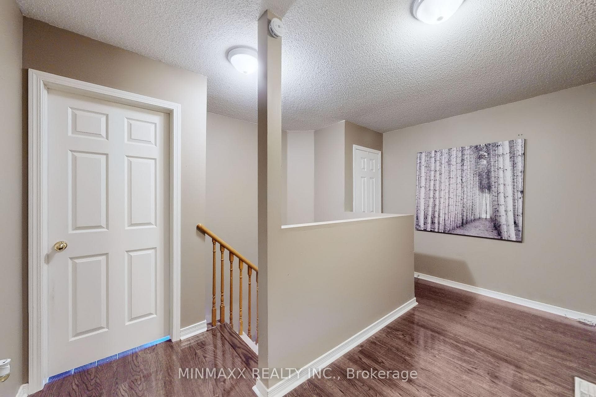 420 Hobbs Crescent photo 21