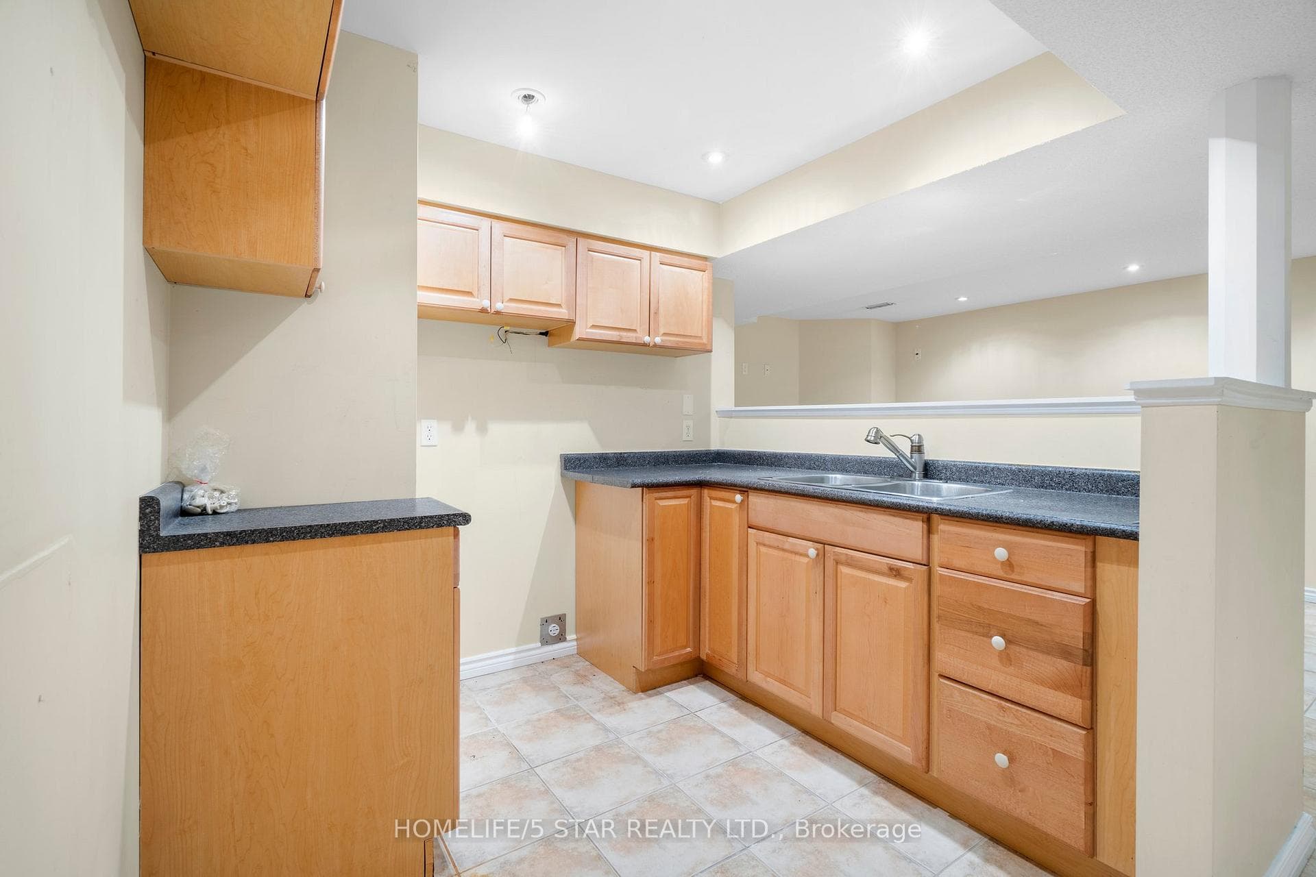 48 WILLIAMSON Drive photo 31