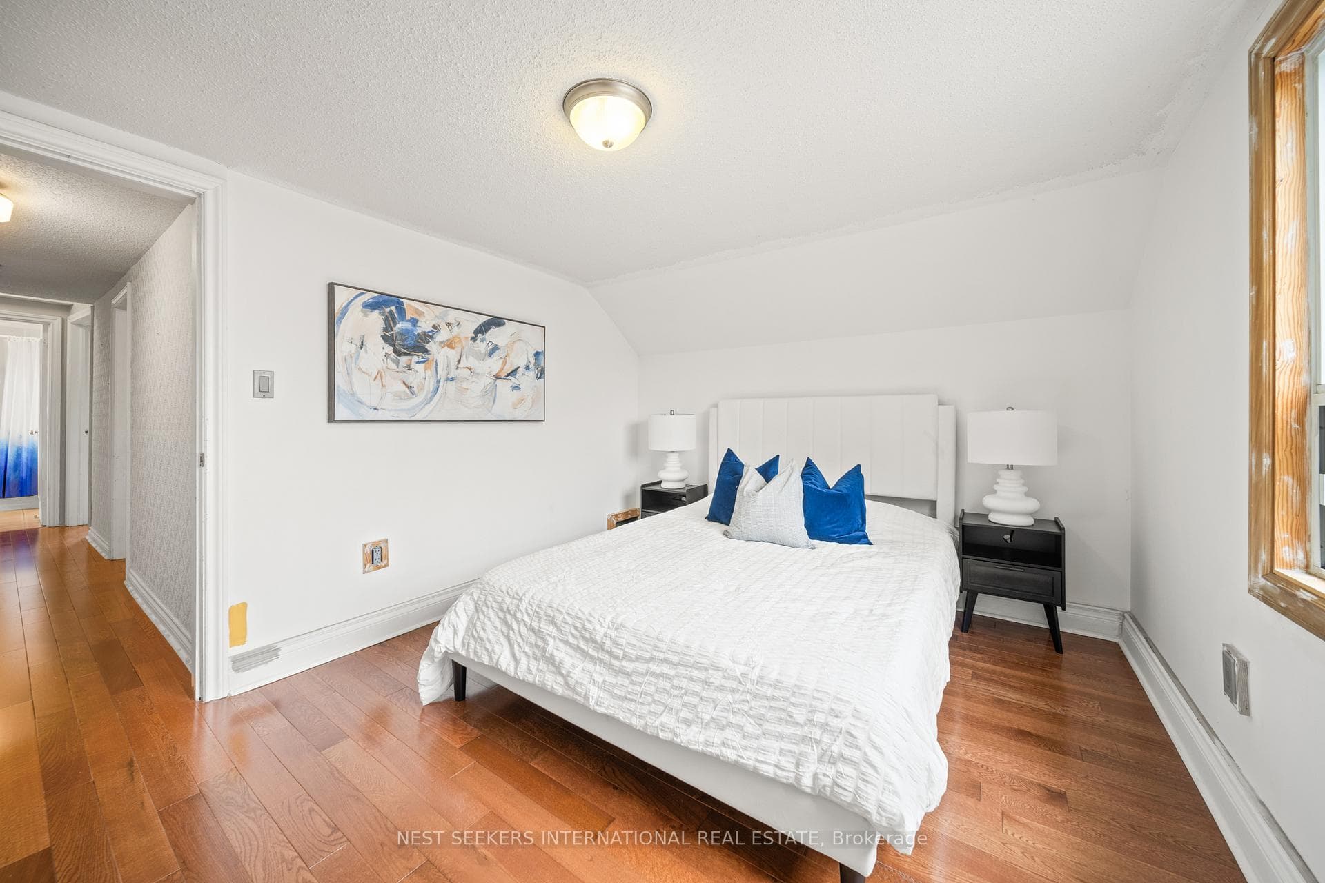 35 Cambrai Avenue photo 32