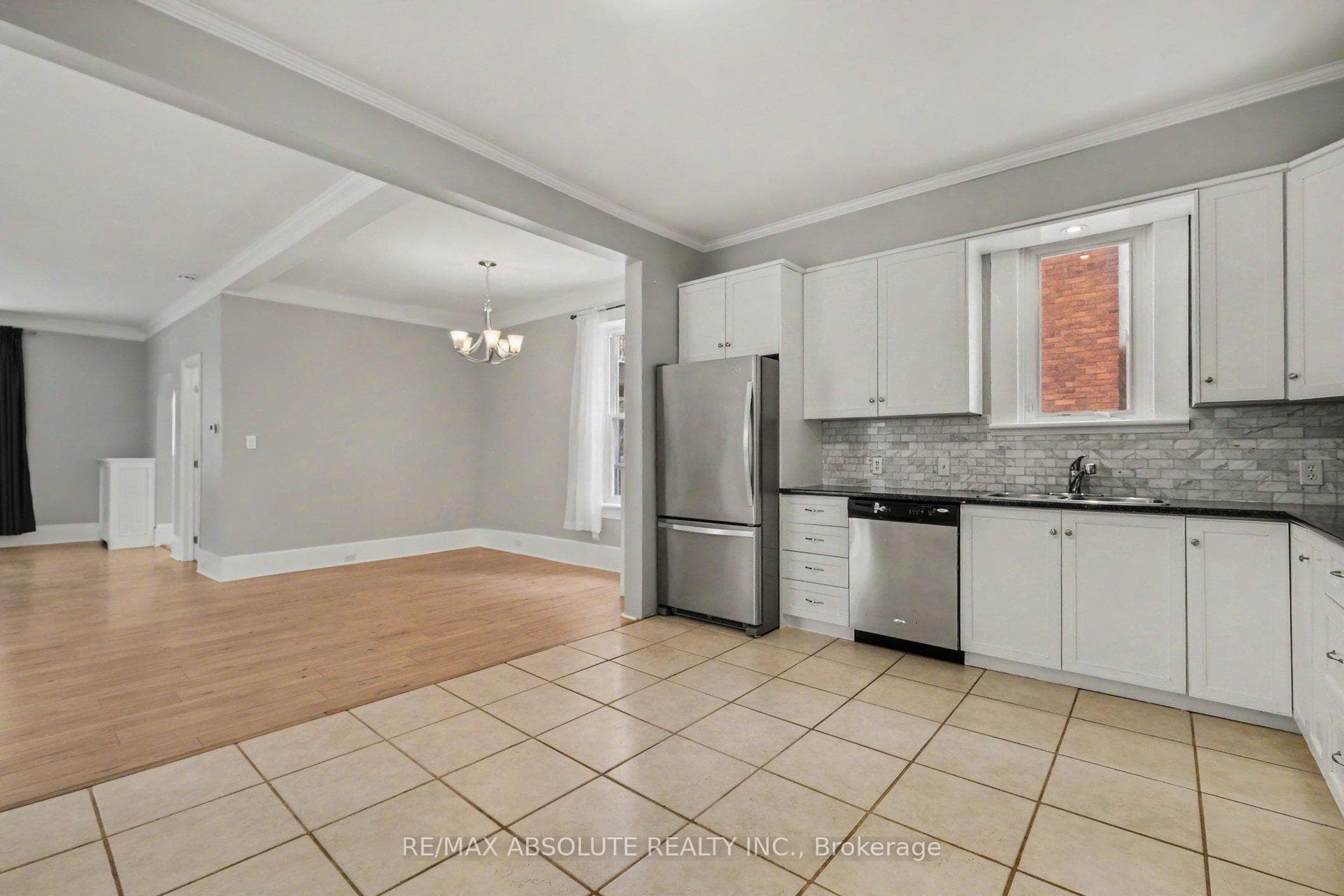 16 Glen Avenue photo 12