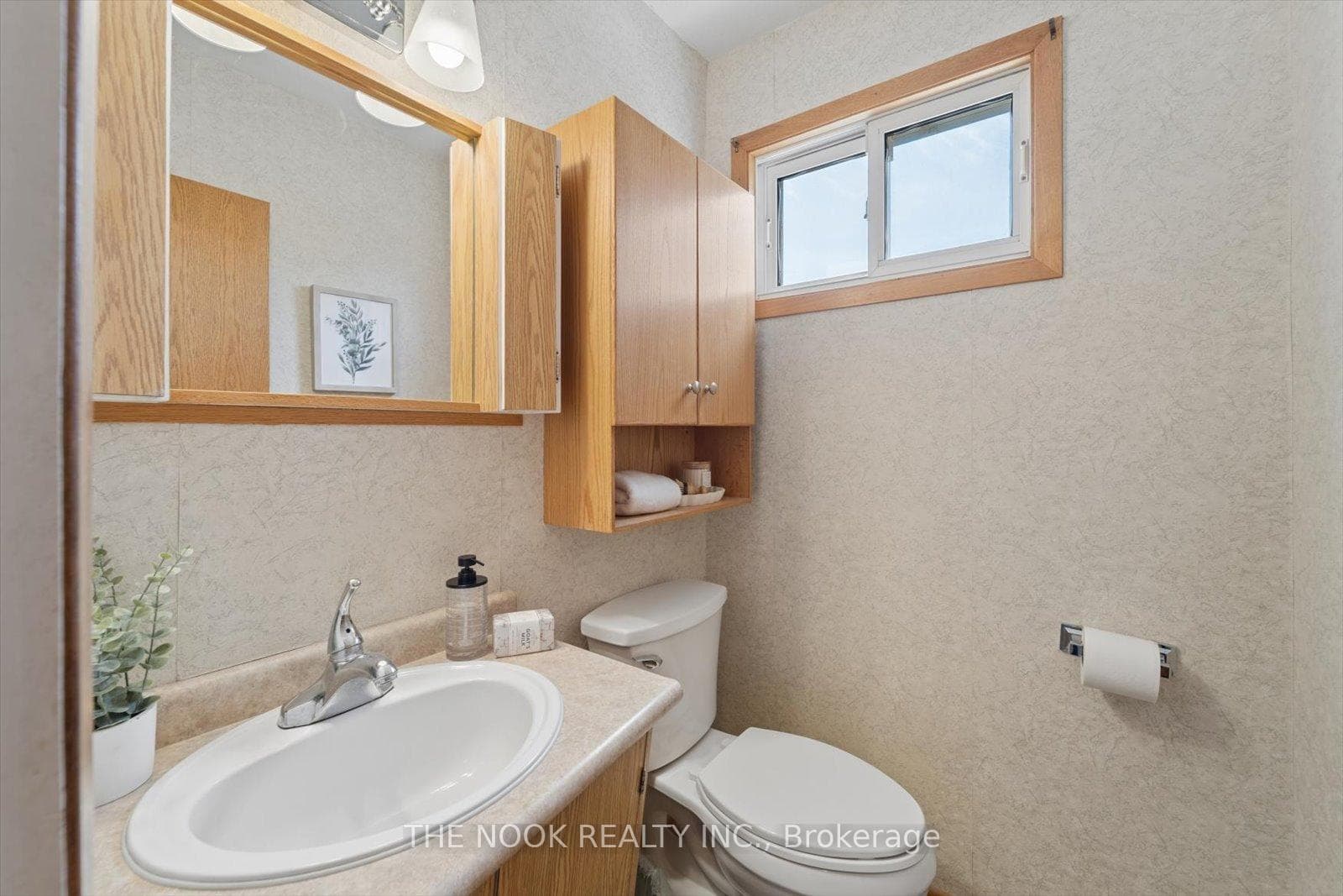 Powder room
