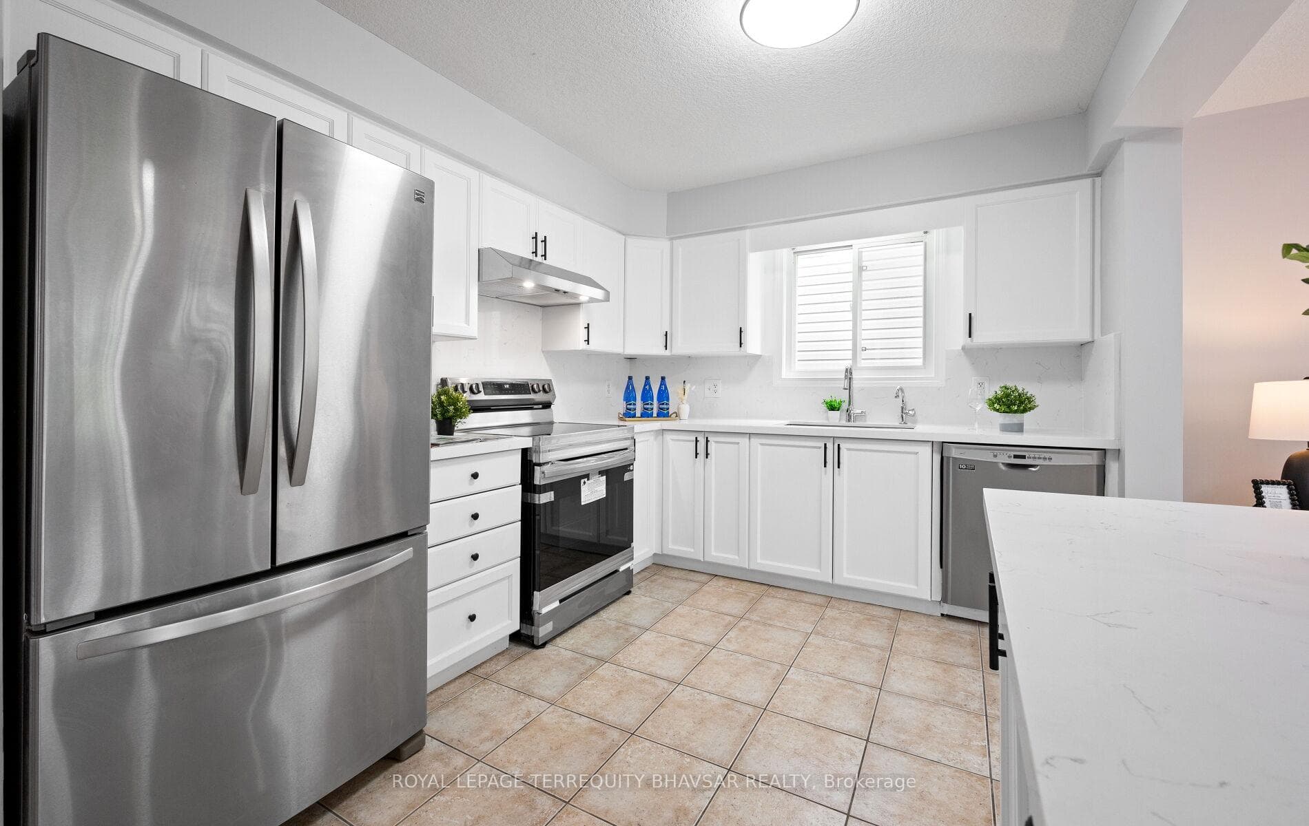 111 Parkvale Drive photo 20