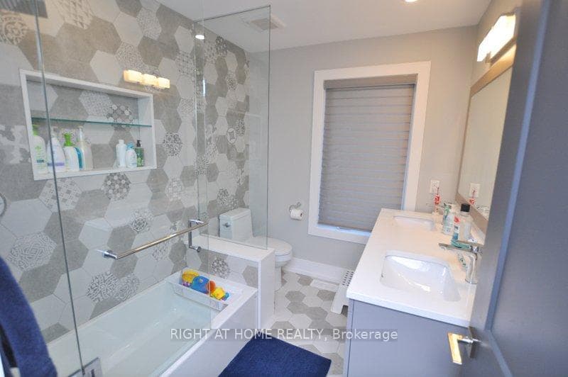 84 Wiley Avenue Unit Main photo 15