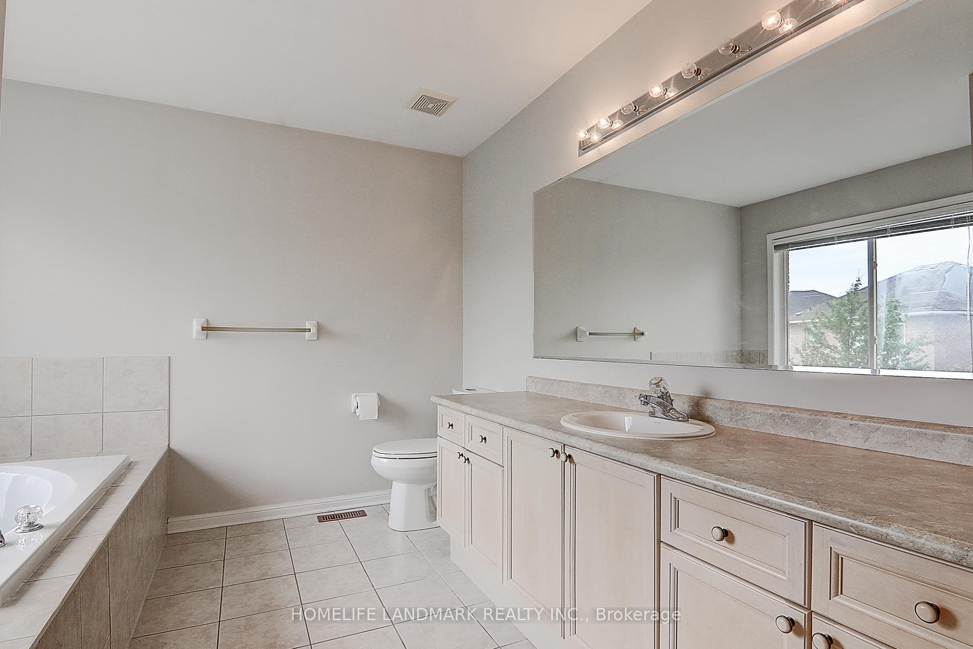 51 Raffia Avenue photo 30