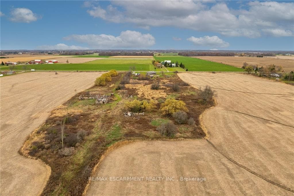 1221 Binbrook Road photo 16