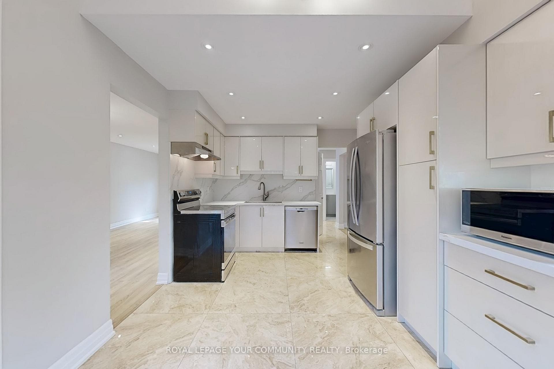 51 Houseman Crescent Unit Main Floor photo 24