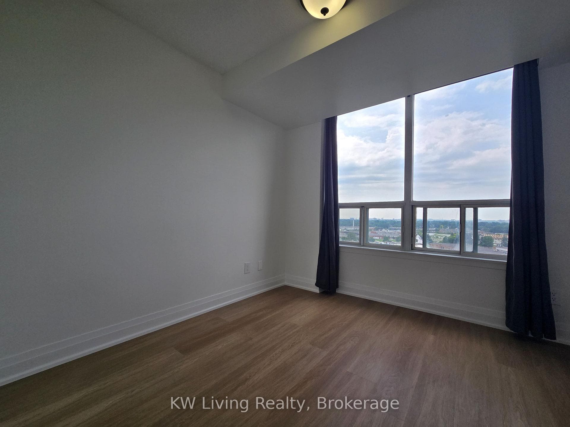 88 Corporate Drive Unit 1205 photo 6