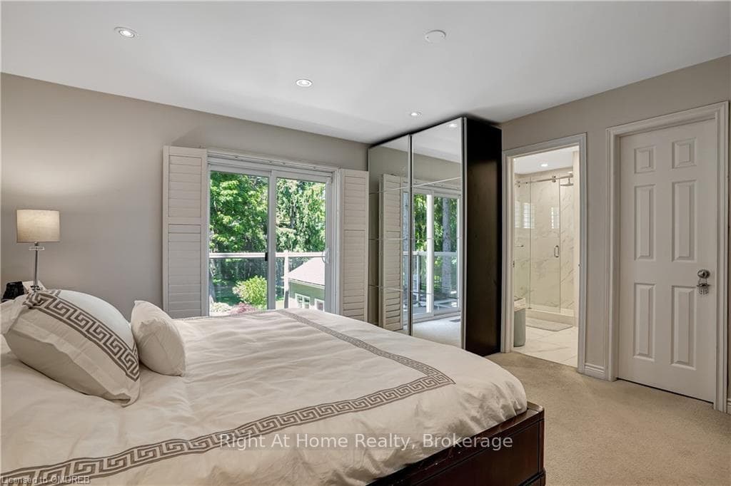 461 LAKESHORE Road photo 16