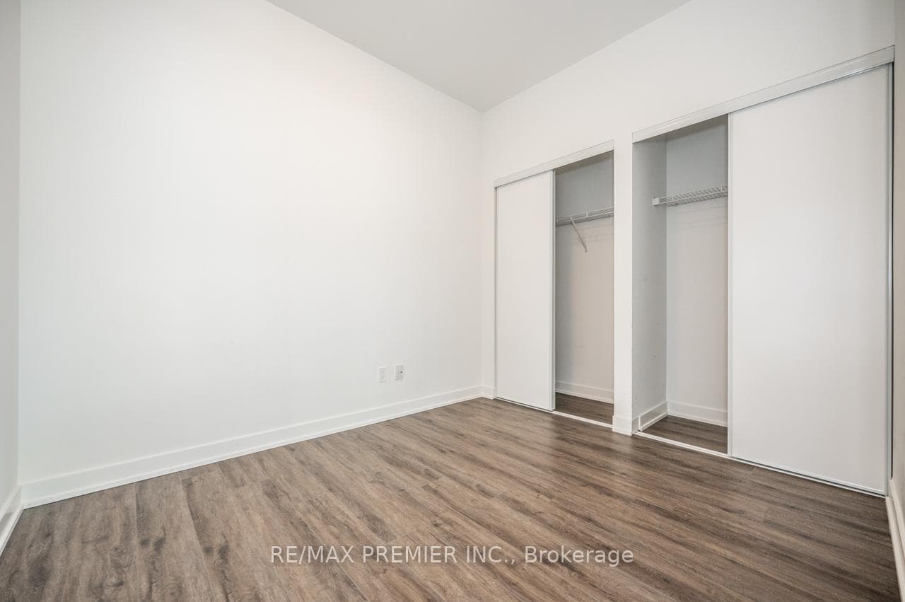 50 Ordnance Street Unit 416 photo 20