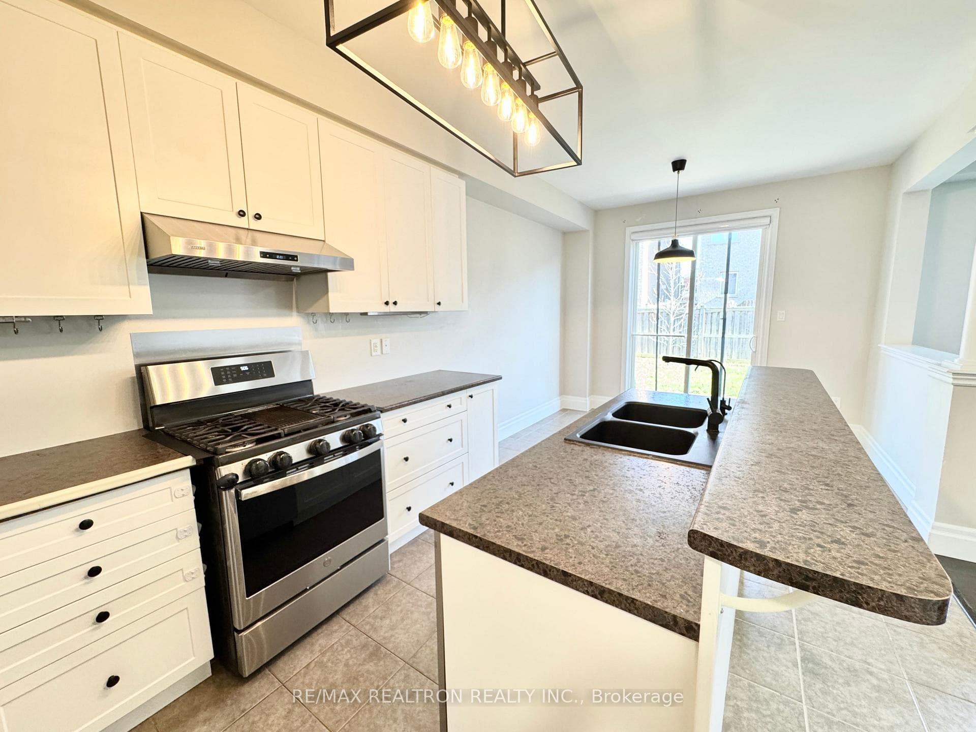 11 Stoyell Drive photo 9