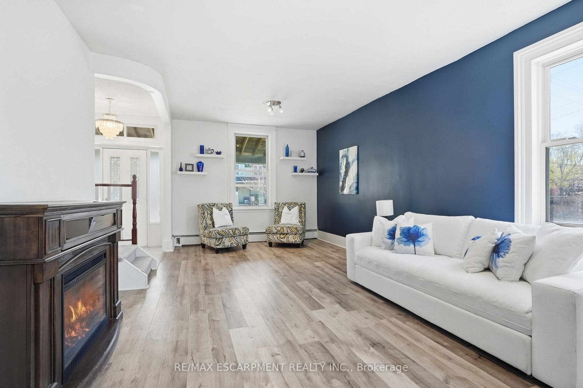 73 Sherwood Drive photo 5