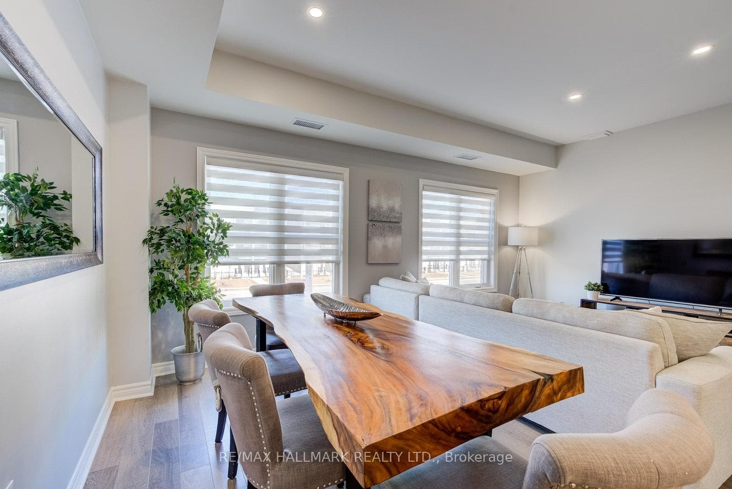3905 Major Mackenzie Drive Unit 231 photo 16