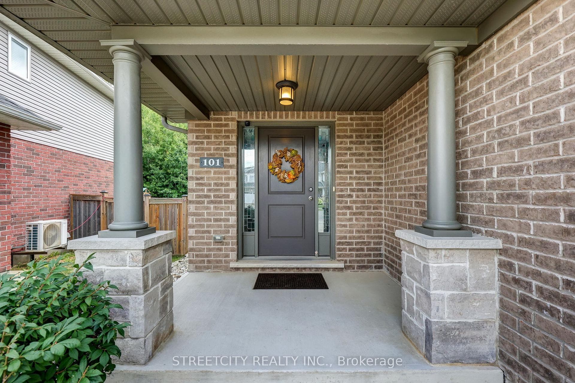 101 Peach Tree Boulevard photo 46
