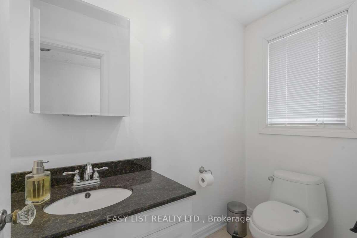 41 Churchill Avenue photo 18