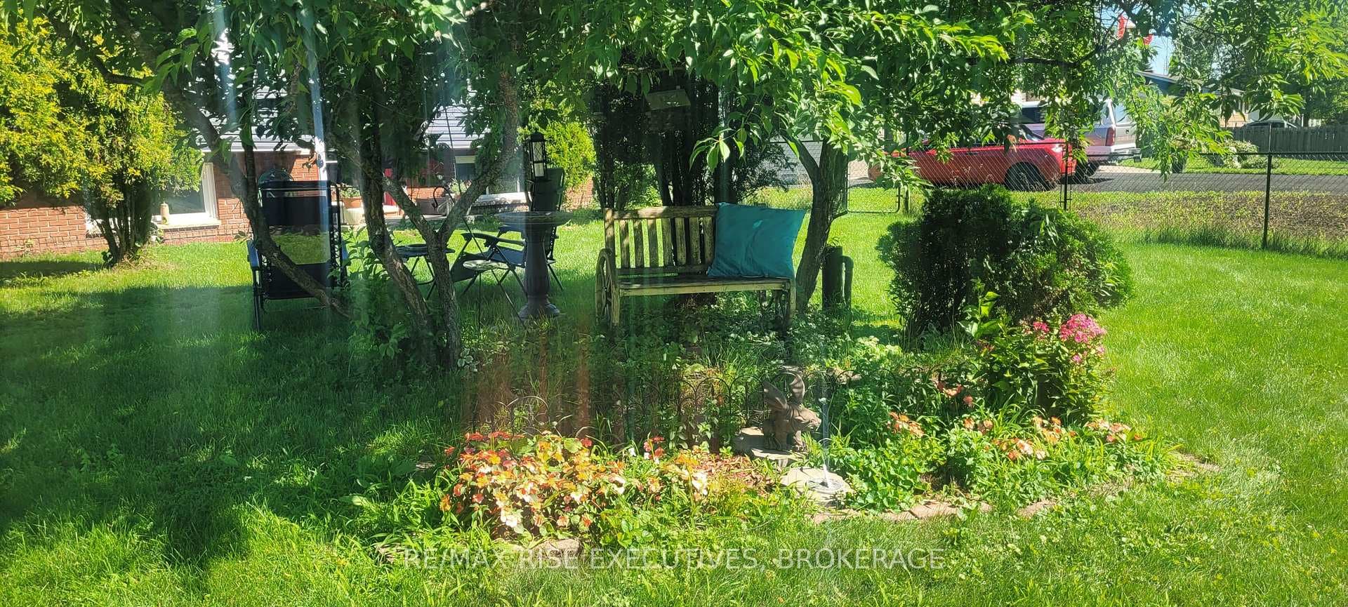 72 Eric Hutcheson Road photo 30