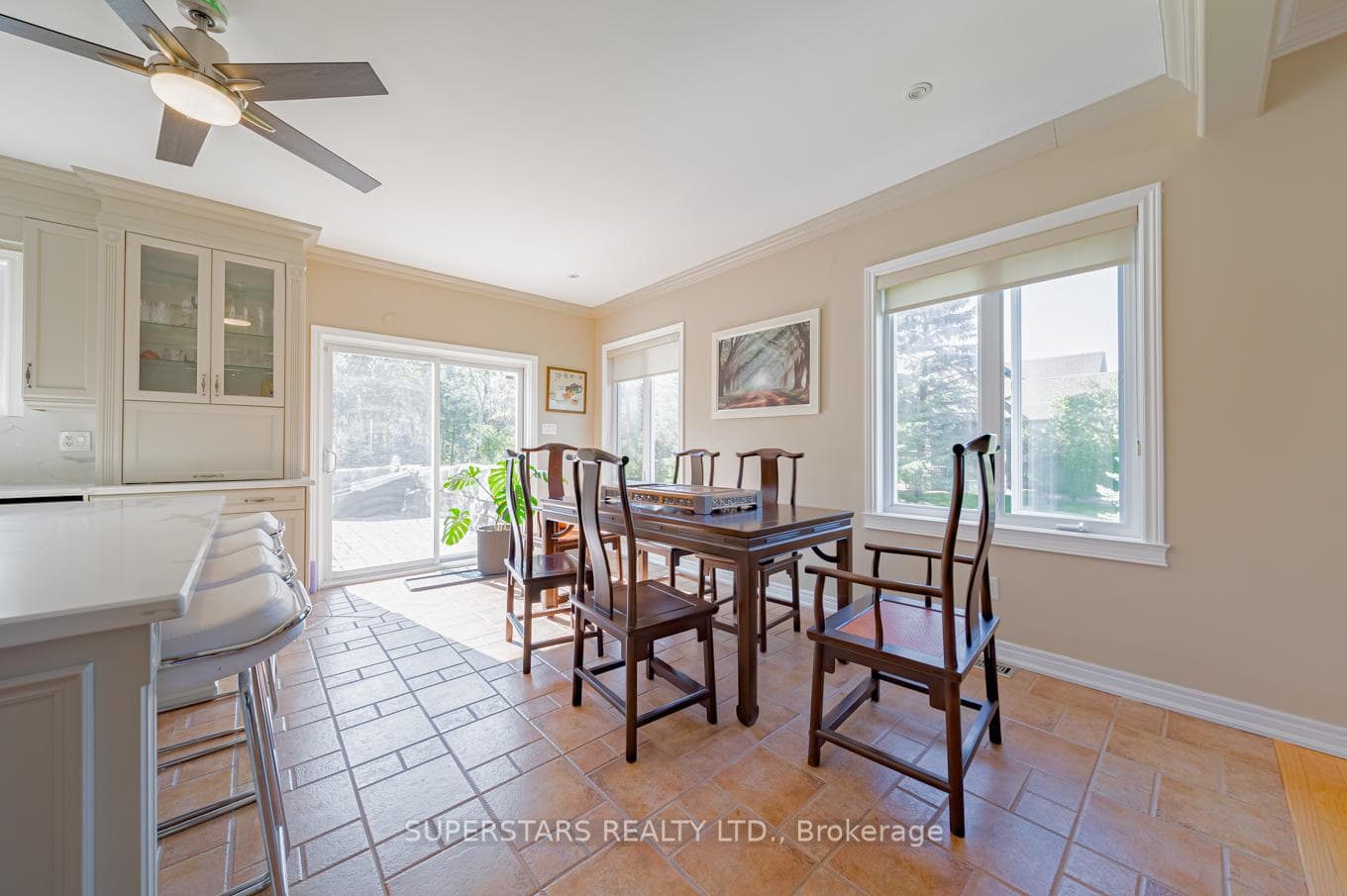 36 Red Oak Crescent photo 8