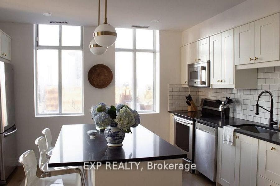 36 James Street Unit 805 photo 7