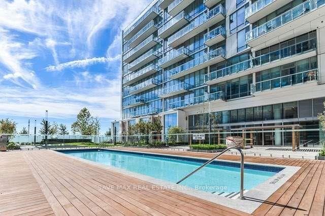 Outdoor Swimming Pool