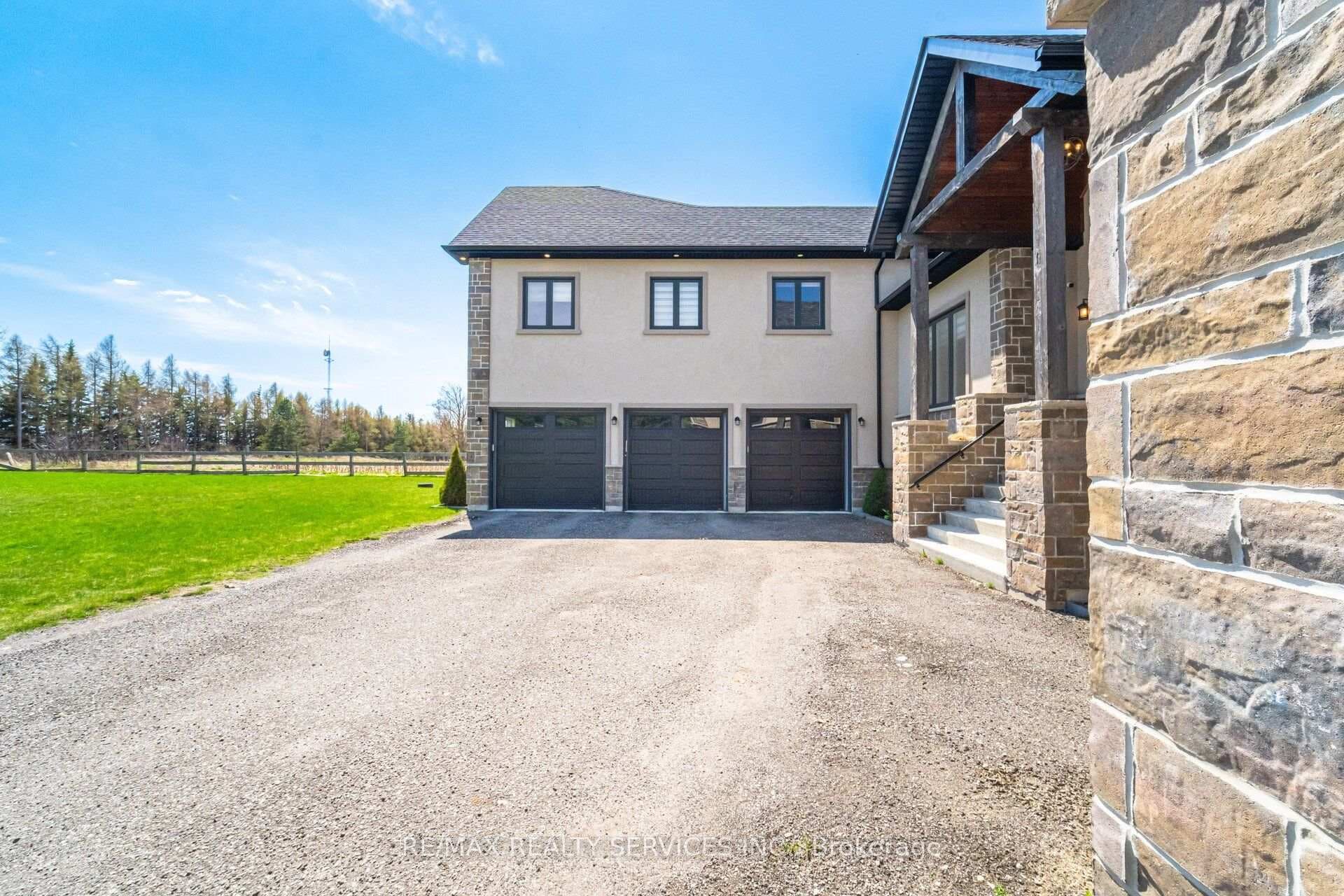 9522 Wellington 22 Road photo 5