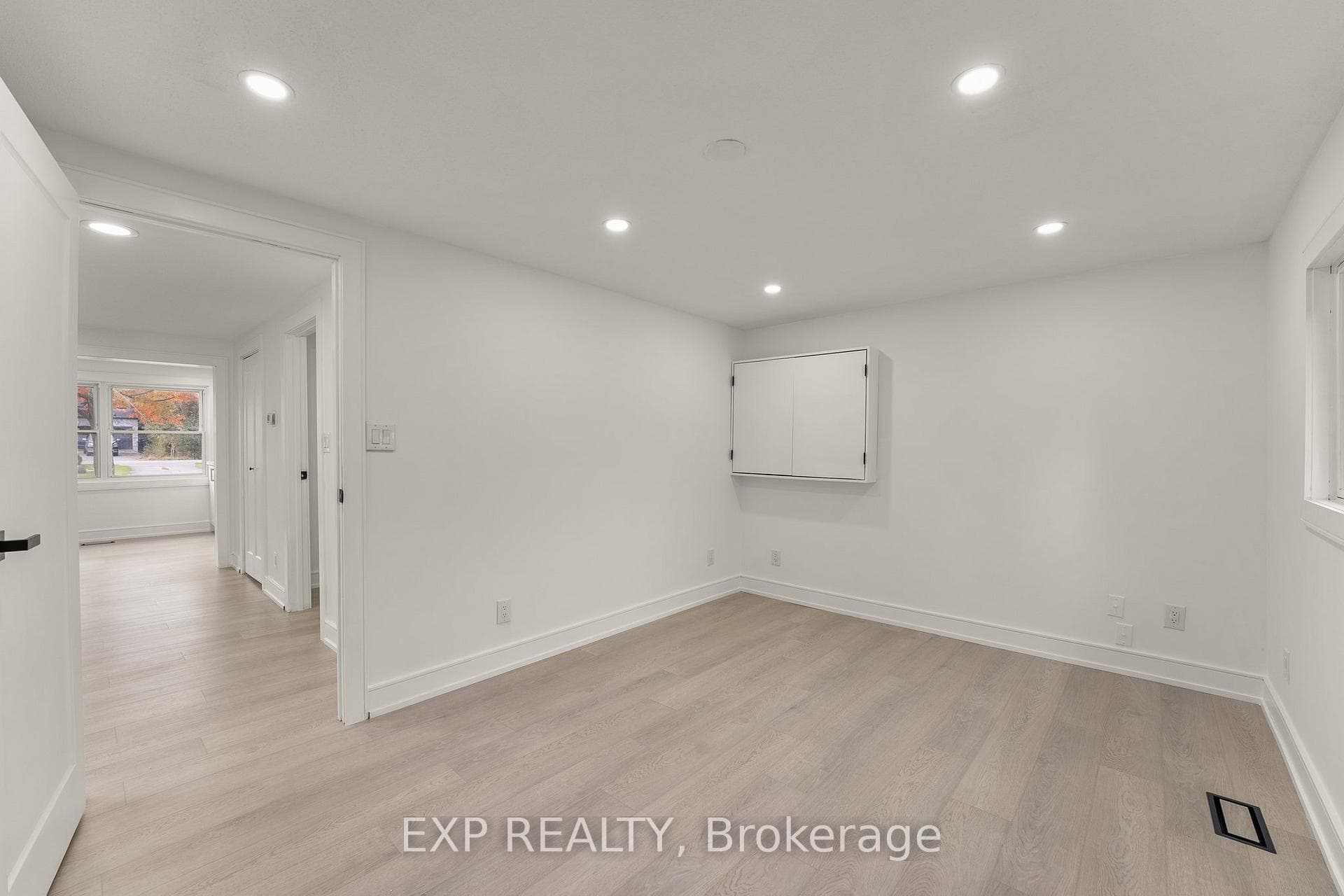 823 Montsell Avenue photo 13