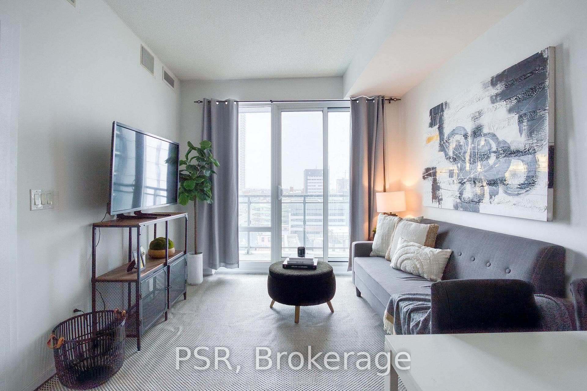 85 Duke Street Unit 806 photo 10