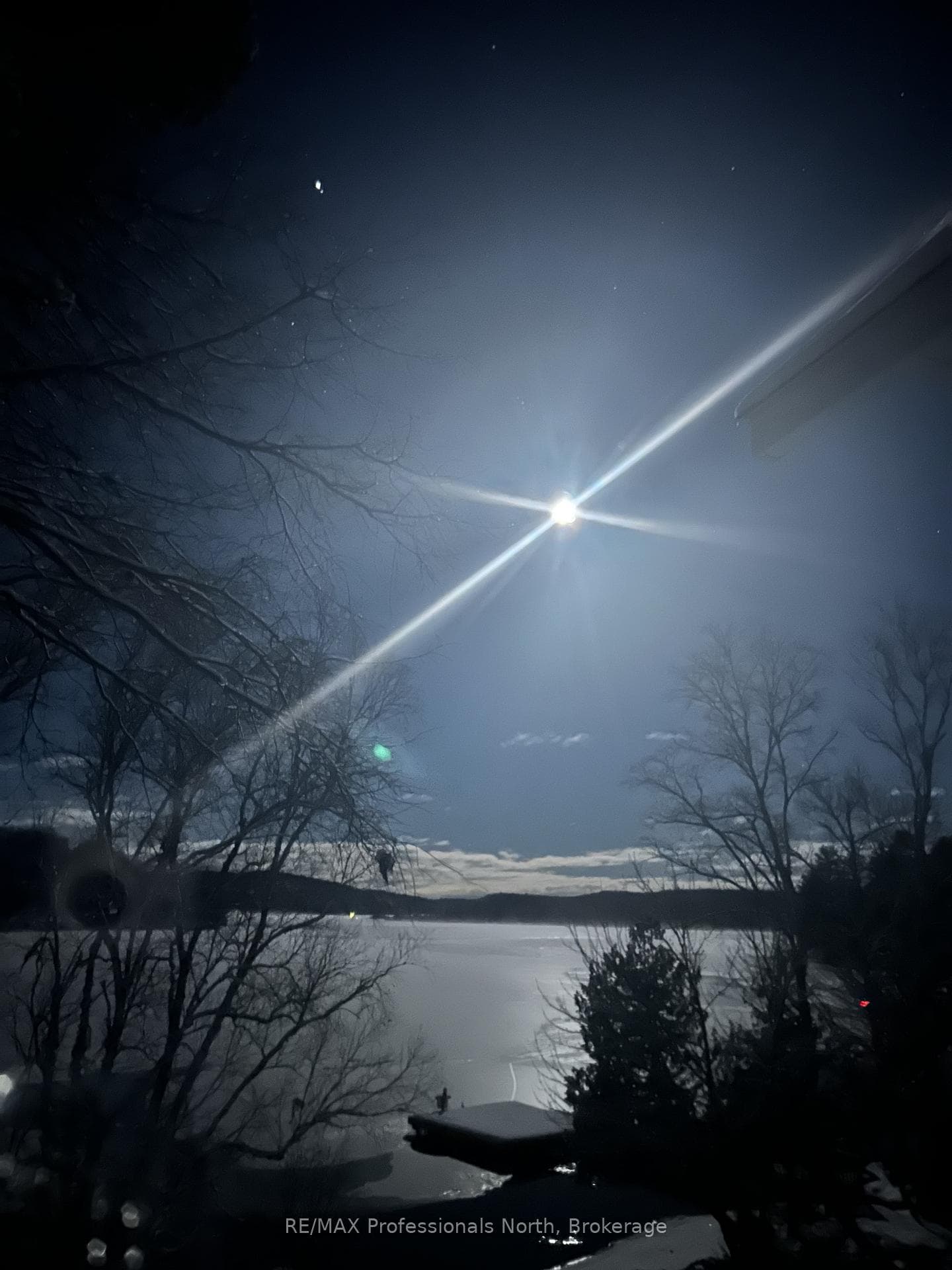 Winter sun setting