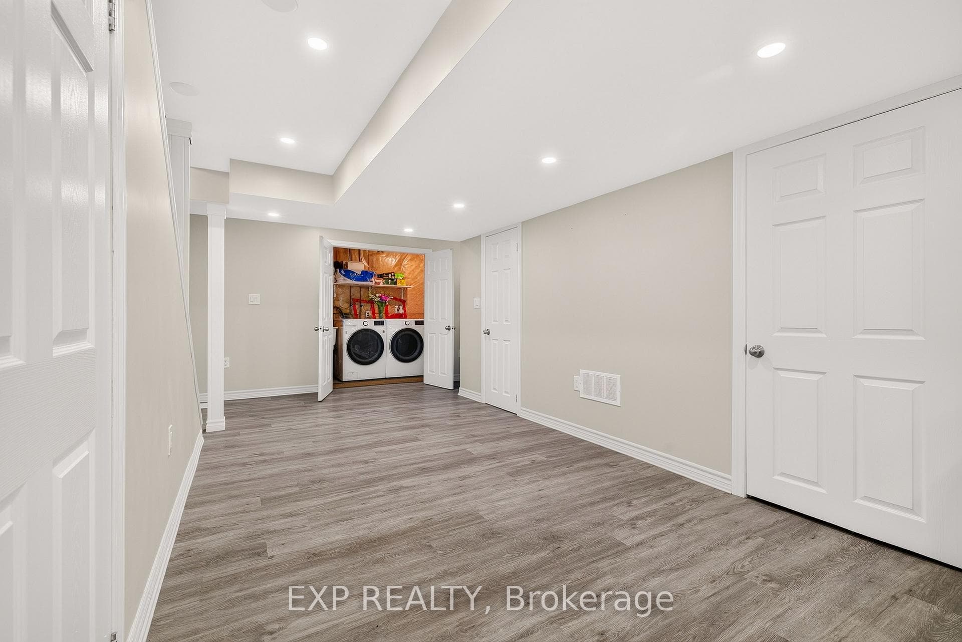 620 Munich Circle photo 36