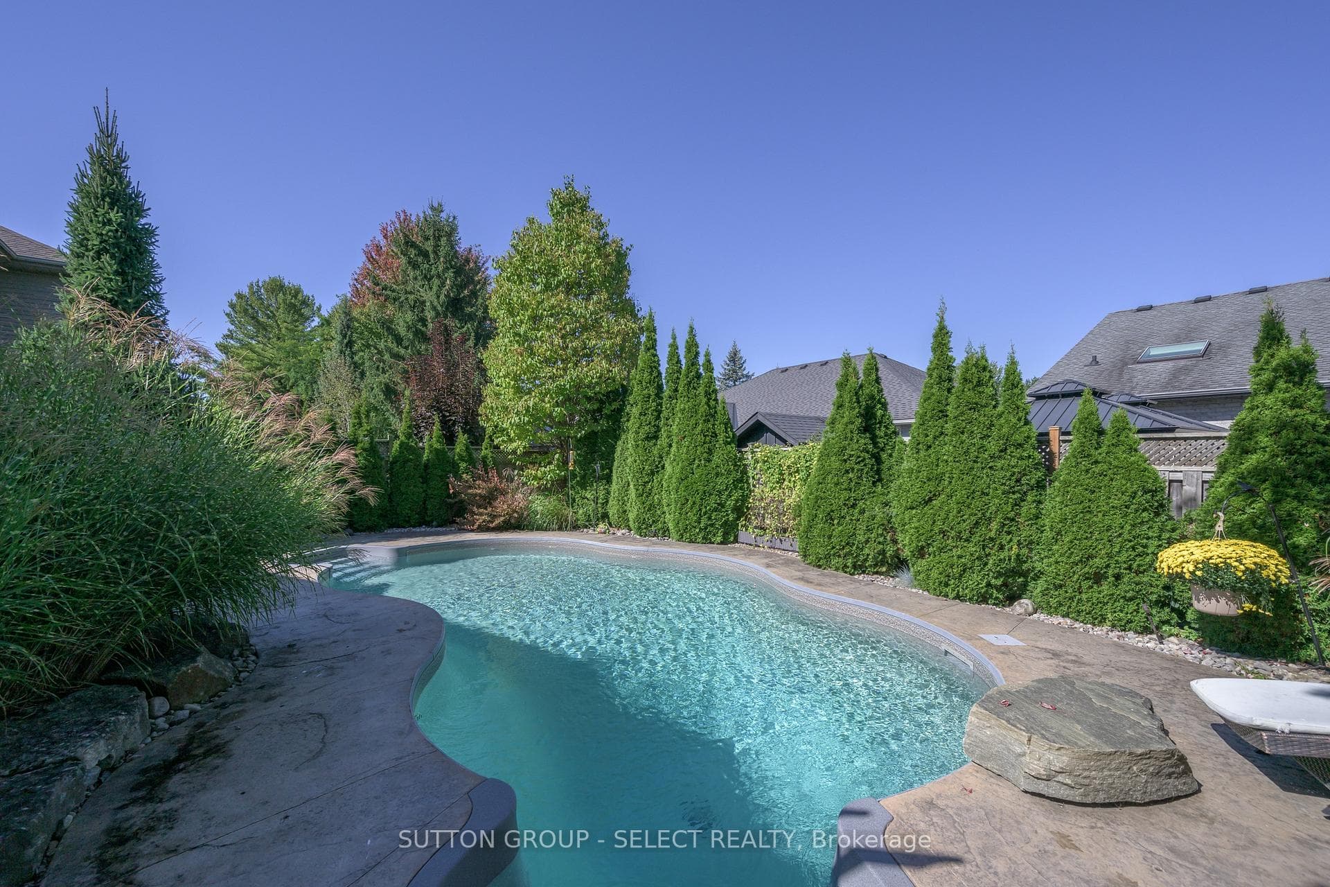 15 Marcus Crescent photo 41