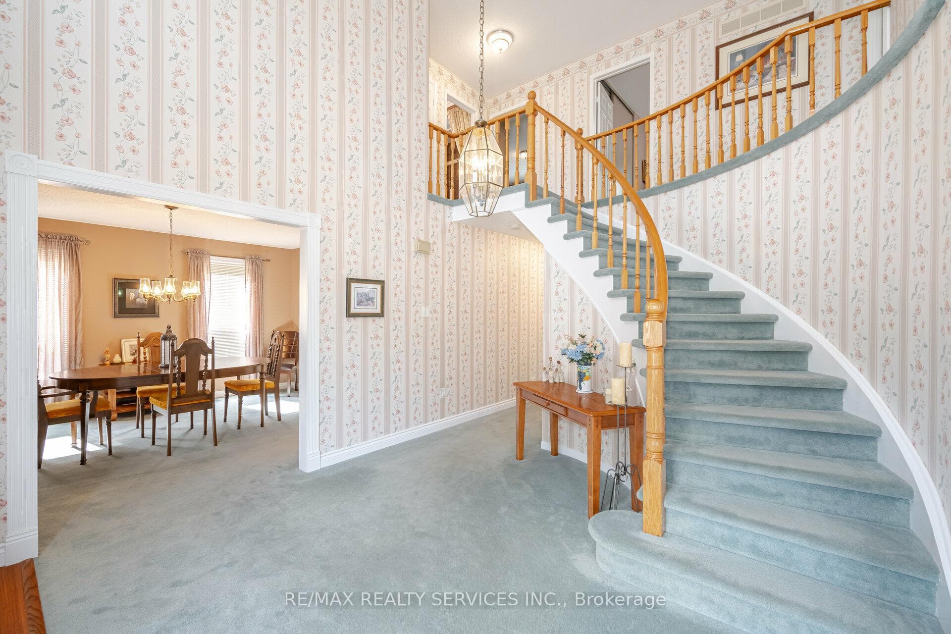 102 Leander Street photo 21