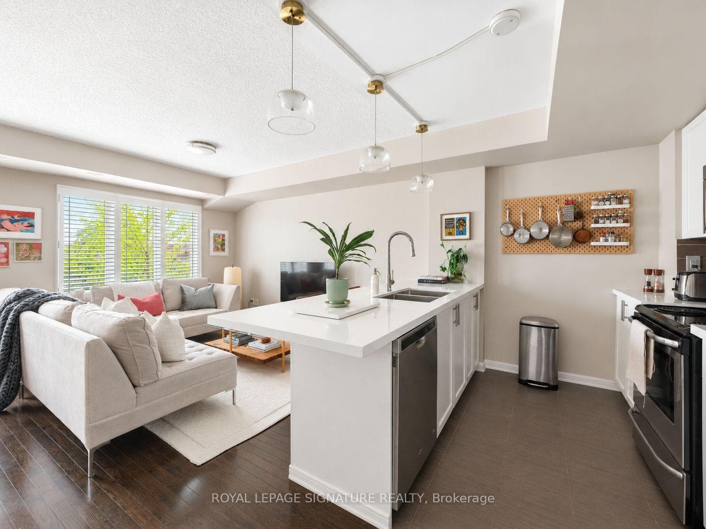 10 Foundry Avenue Unit 232 photo 8