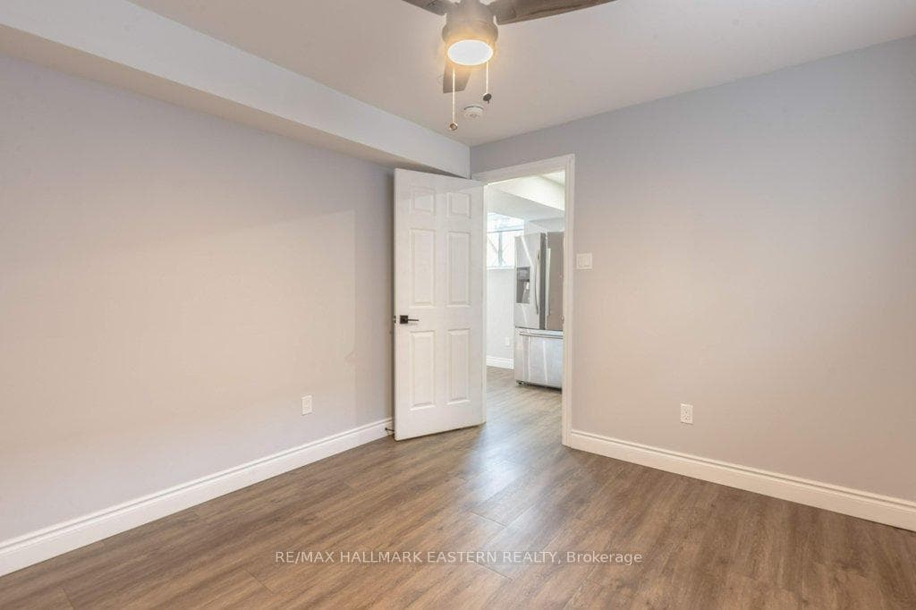 735 Jane Street photo 41
