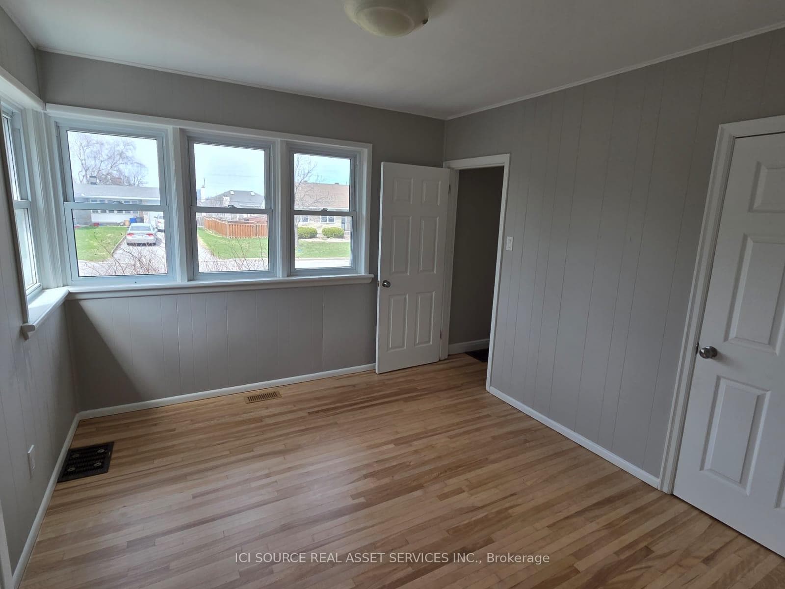 30 Sunnycrest Drive photo 12