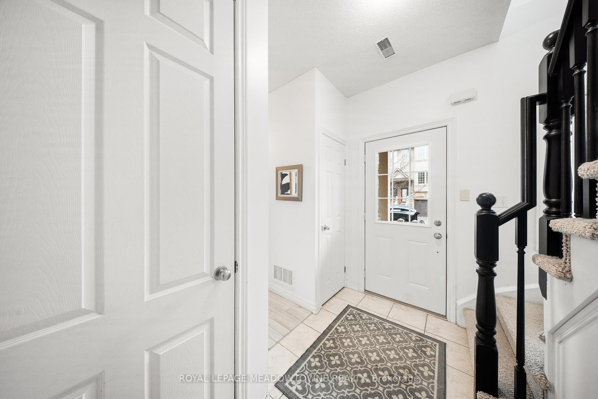 624 Maude Common photo 10