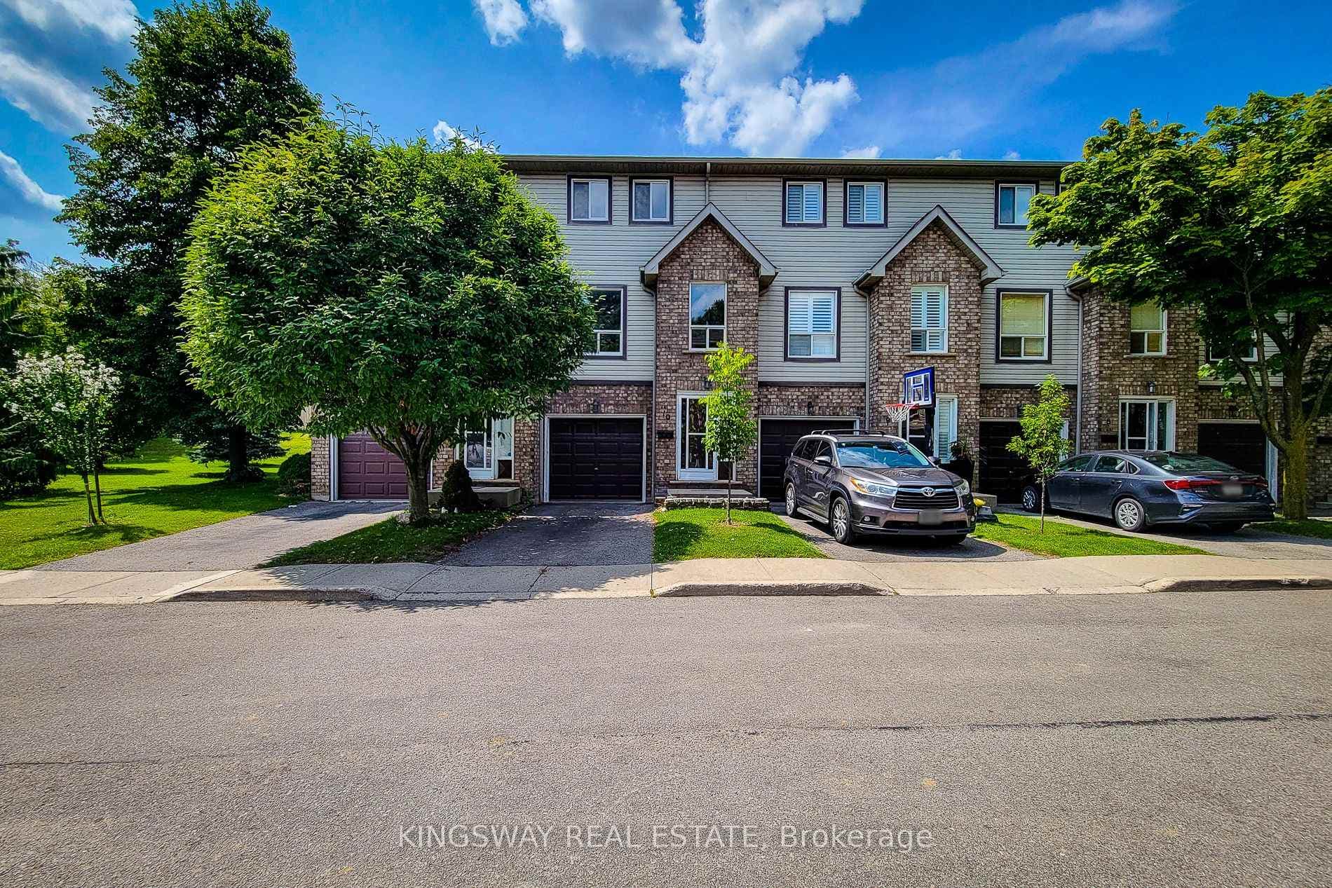 384 Limeridge Road Unit 10 photo 2