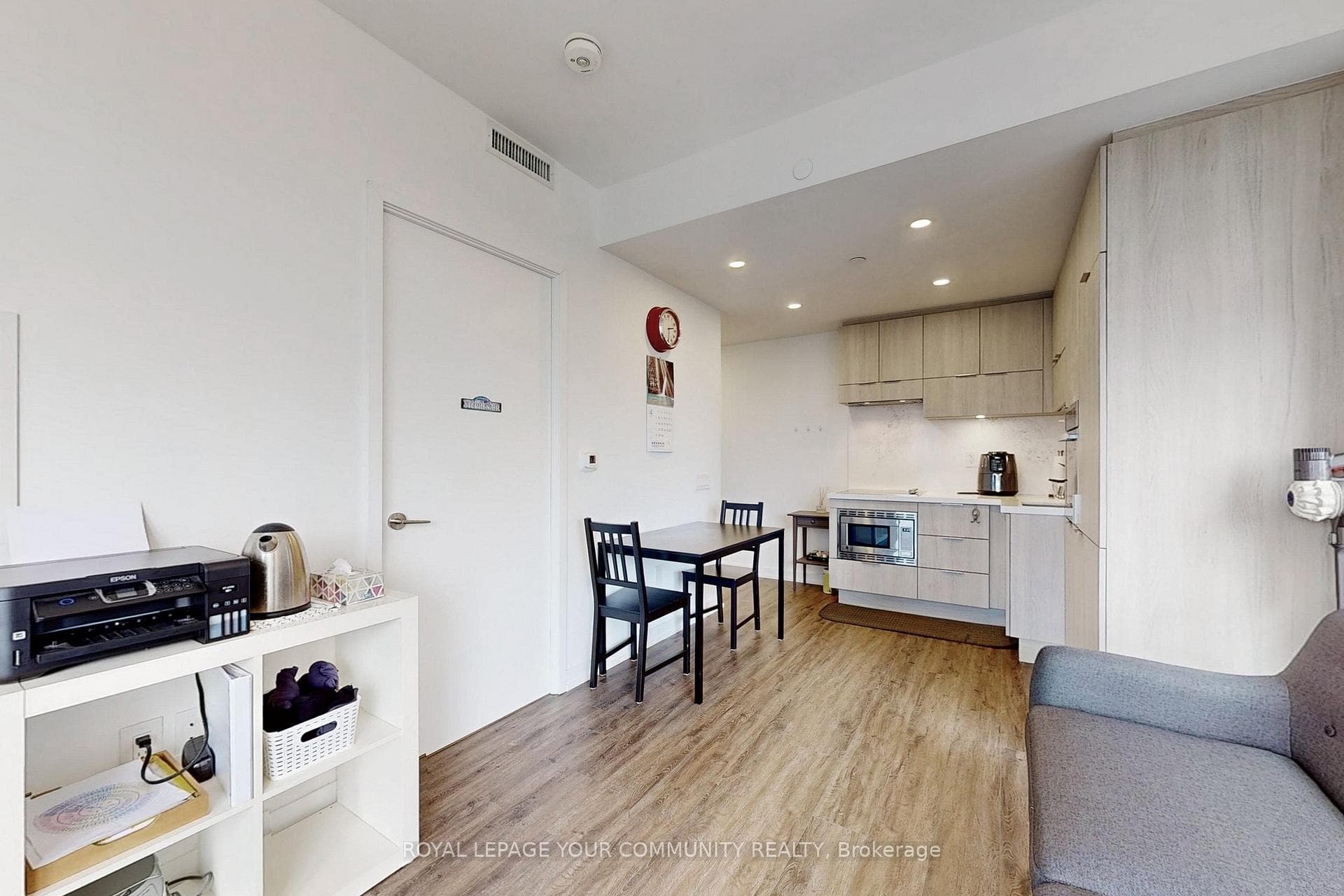 39 Roehampton Avenue Unit 2208 photo 4