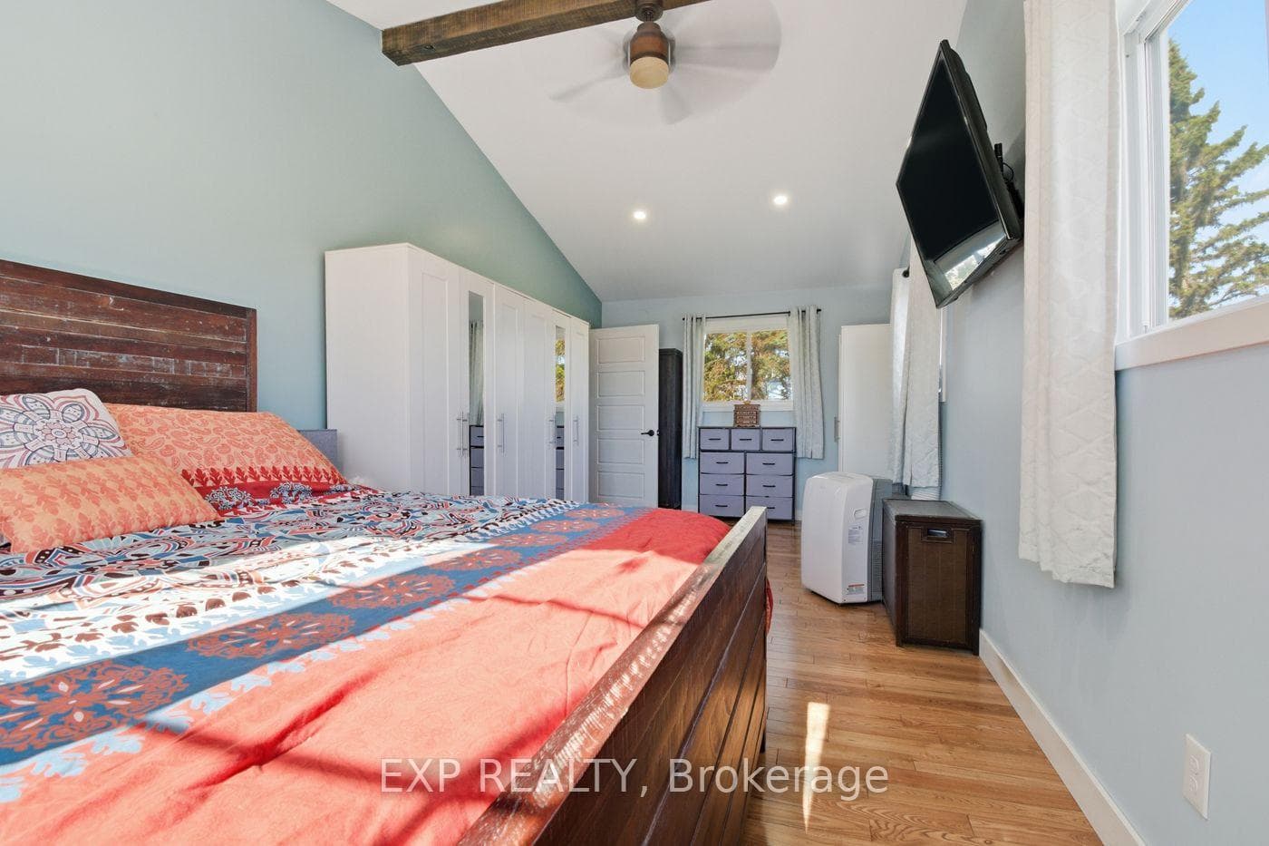 9043 Ridge Road photo 25