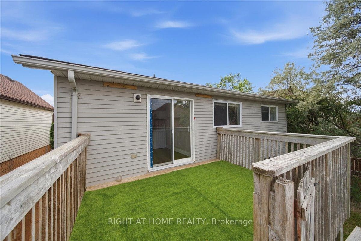 554 Halberstadt Circle photo 34