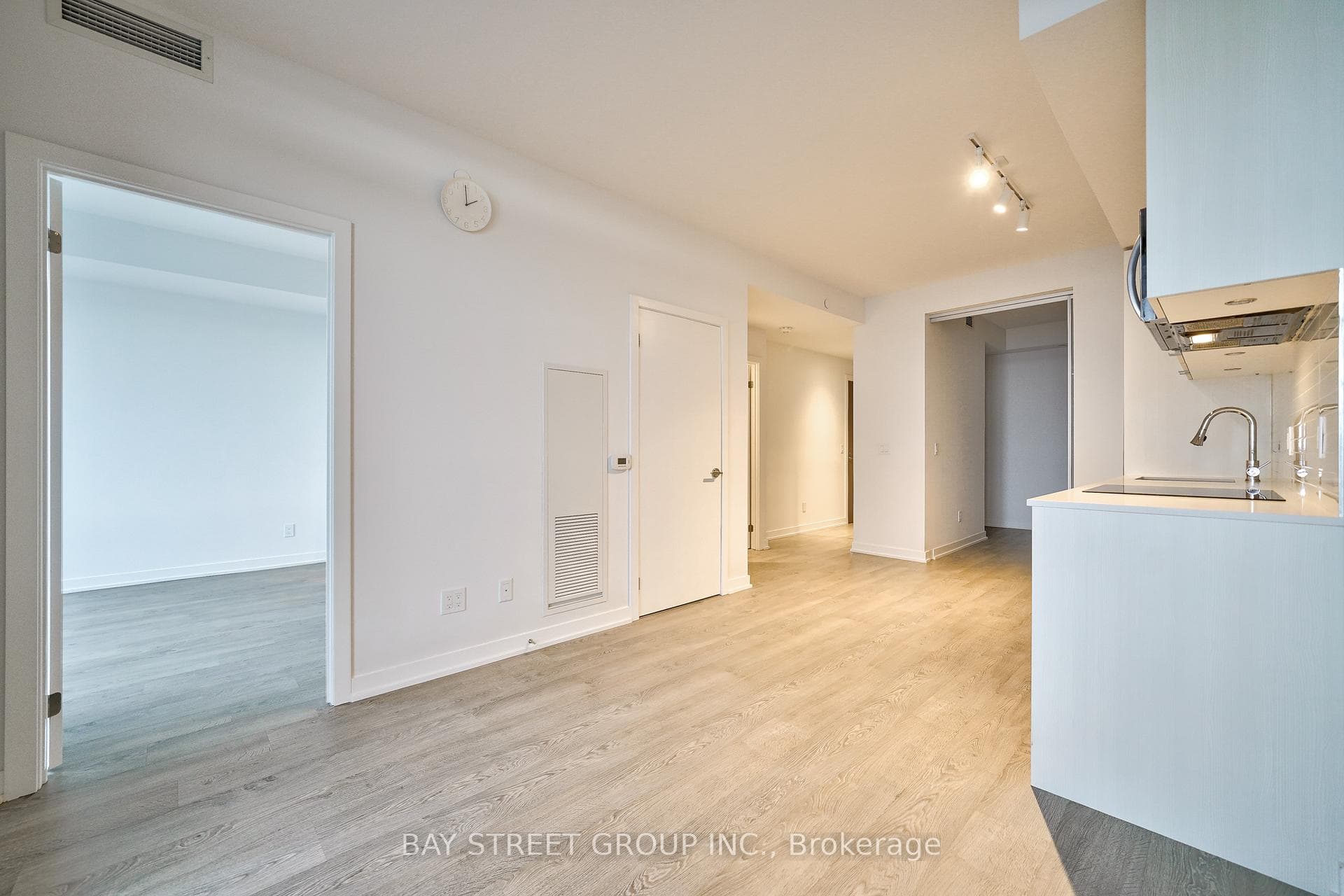 1926 Lakeshore Boulevard Unit 1809 photo 14