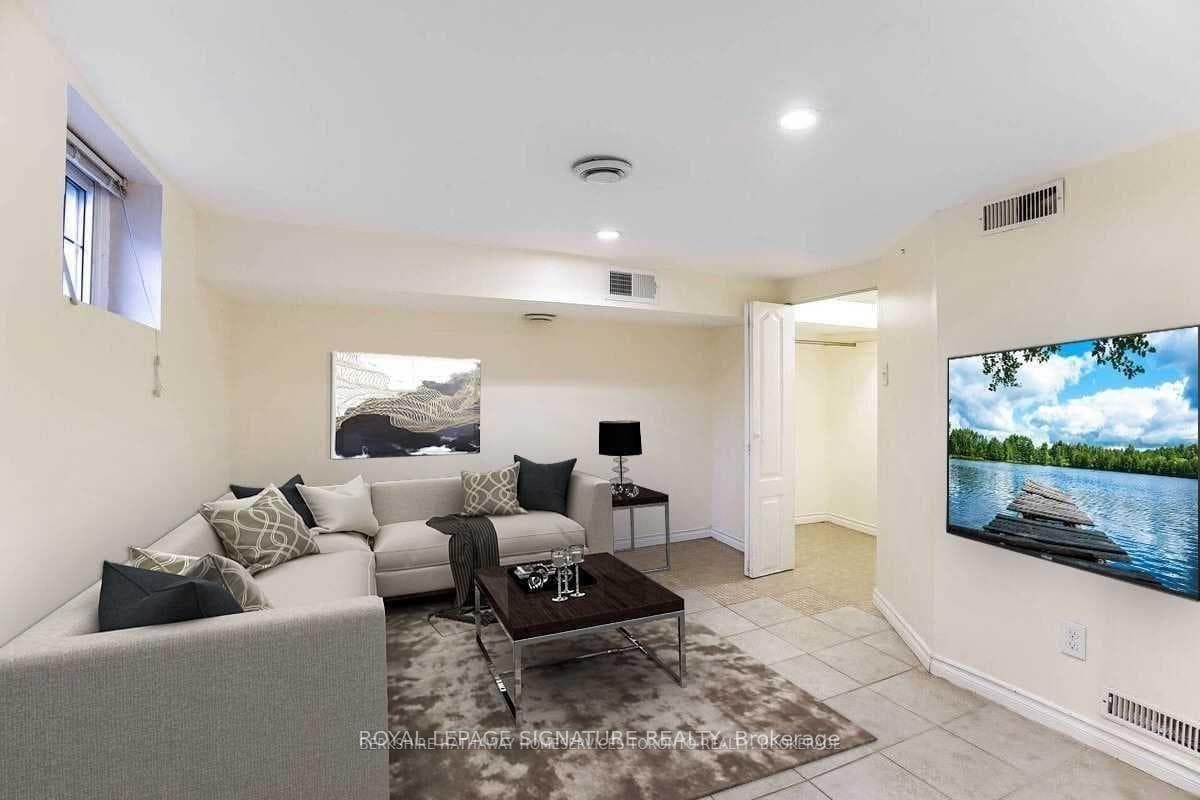 57 Denison Road Unit Lower photo 1
