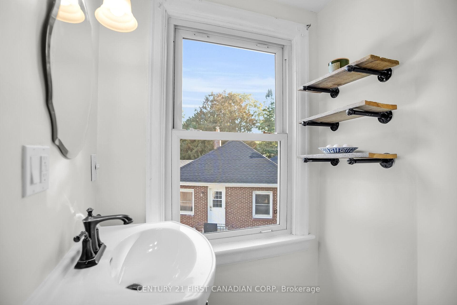 228 Fellner Avenue photo 31