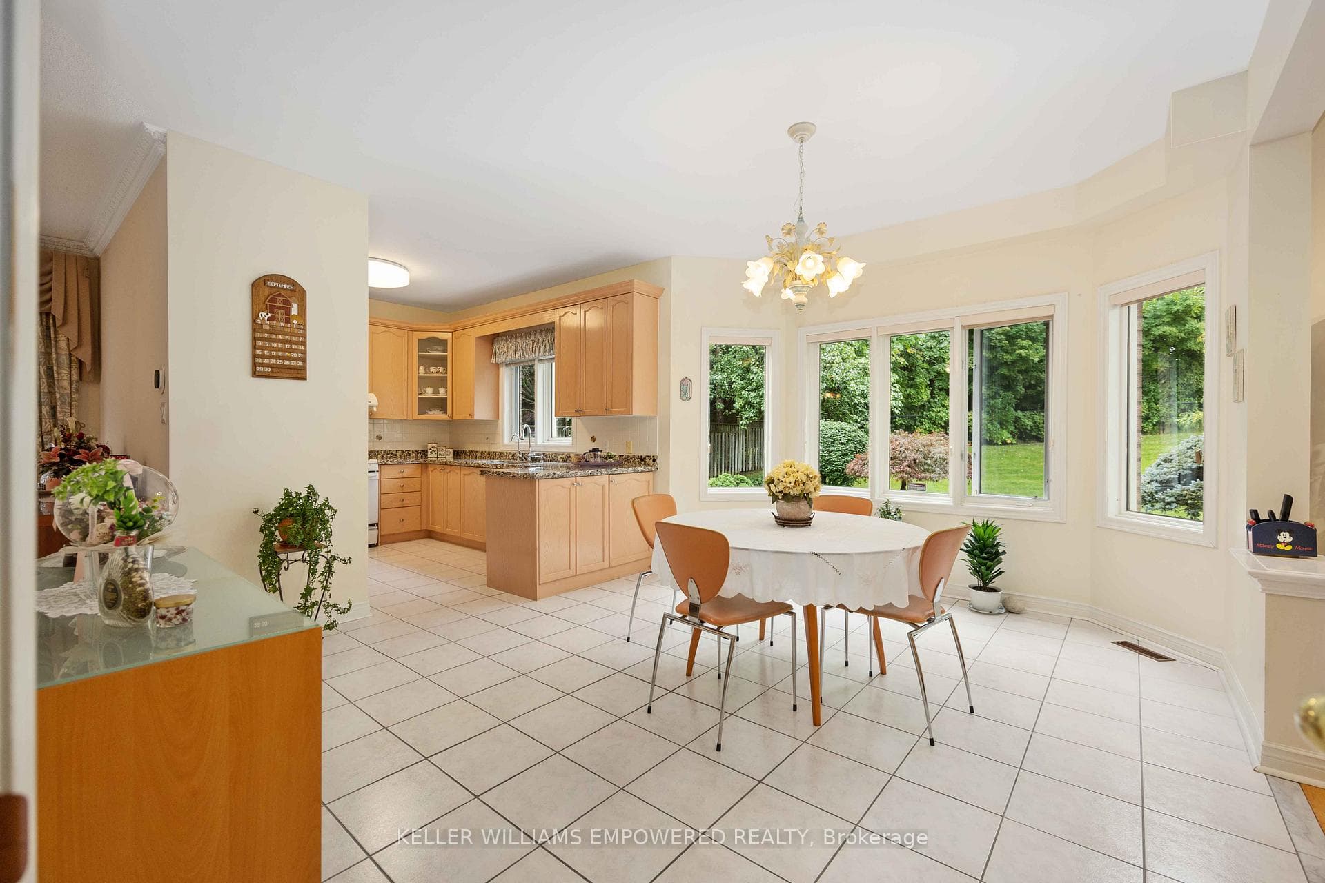 92 Oakhaven Drive photo 13