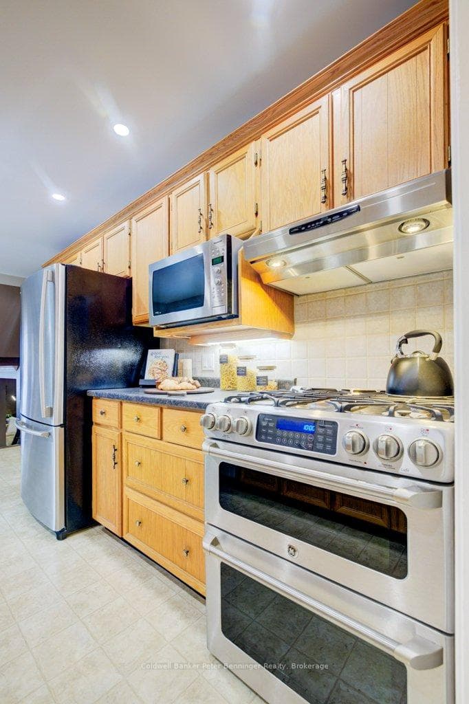 263 Canterbury Drive photo 19