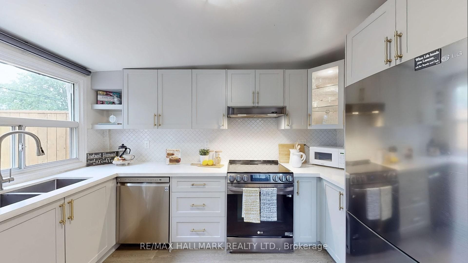 1115 Woodbine Avenue photo 8