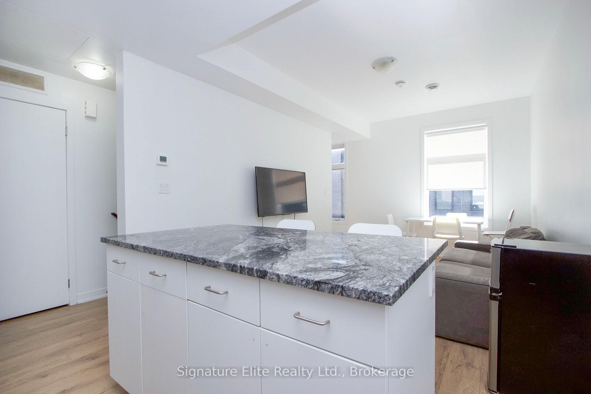 1740 Simcoe Street Unit 56 photo 6