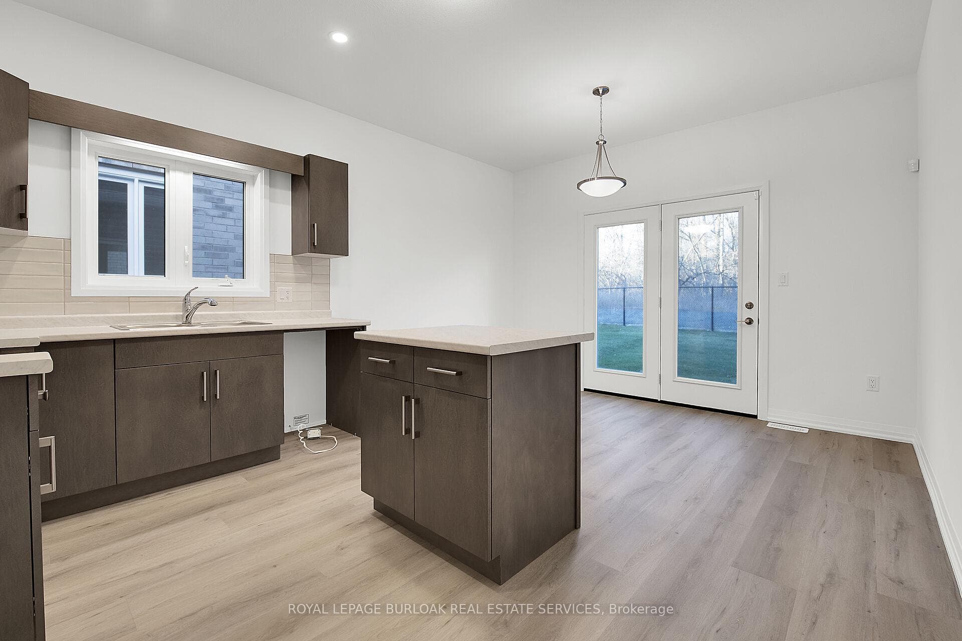 35 Willson Drive photo 10