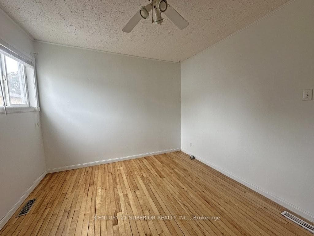 458 Francis Street photo 20