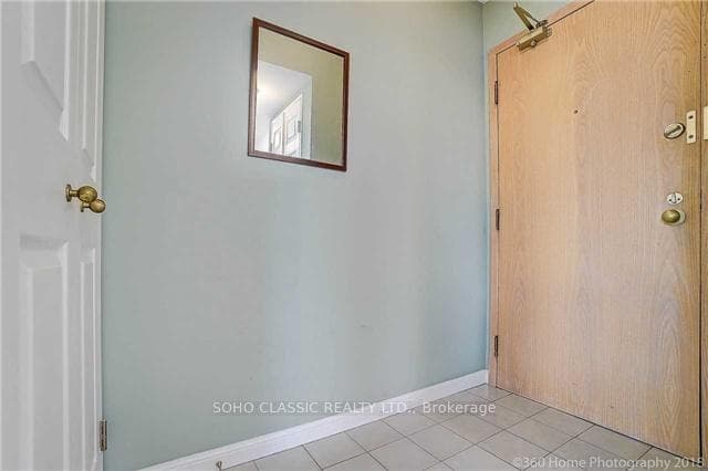 24 Wellesley Street Unit 2805 photo 11