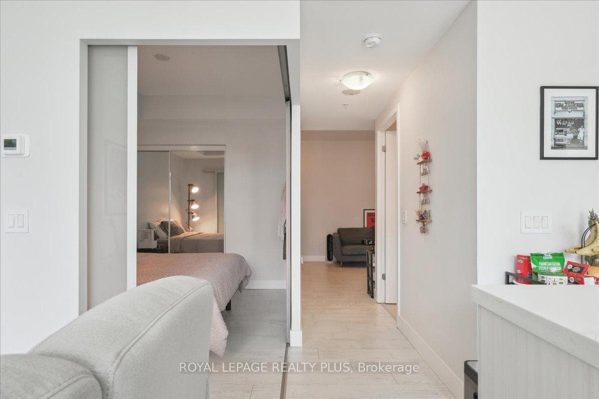39 Sherbourne Street Unit 1006 photo 13