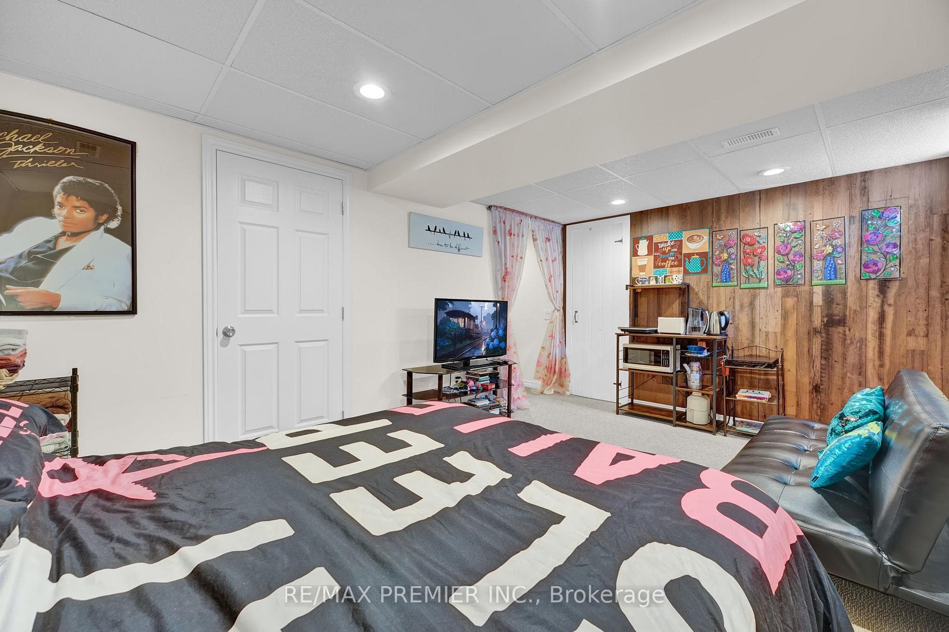 154 Marion Street photo 30