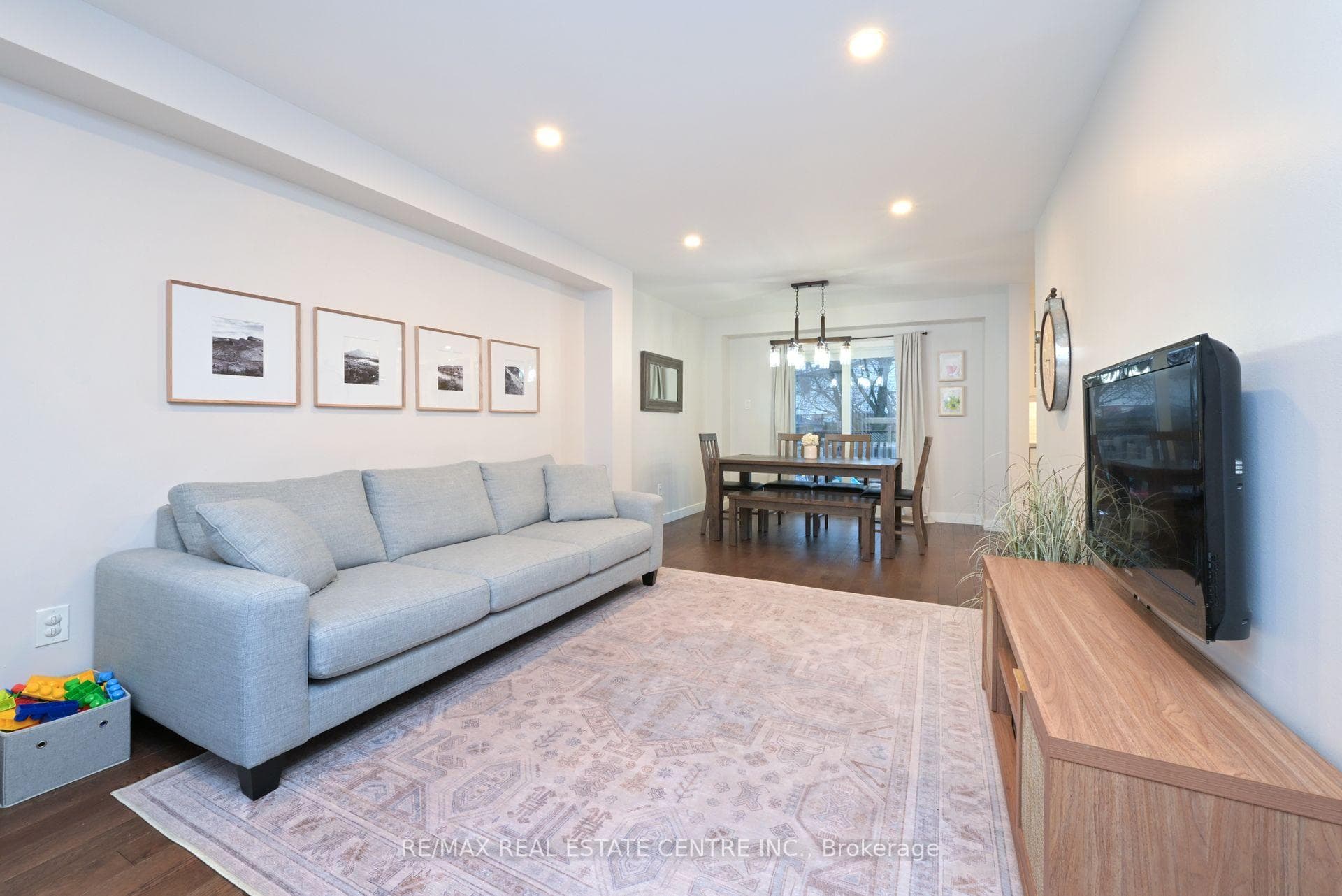 111 Chalmers Street photo 7